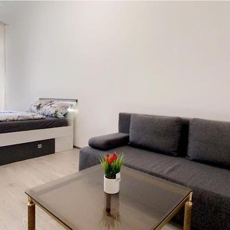 Premier Quad Room Wh Wien Exteriör bild