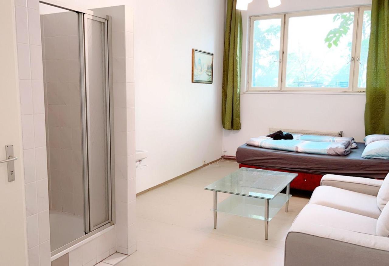 Premier Quad Room Wh Wien Exteriör bild