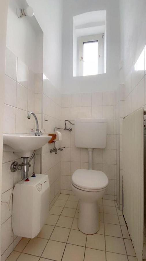 Premier Quad Room Wh Wien Exteriör bild